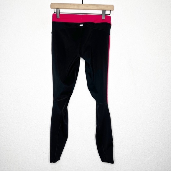 adidas Response Long Tights Leggings in Black & Vivid Berry Stripe - Picture 5 of 10